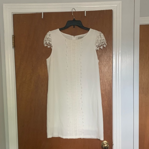 NEW White boutique lace dress. Bridal. Women’s M - Picture 2 of 6